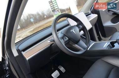 Внедорожник / Кроссовер Tesla Model Y 2024 в Трускавце