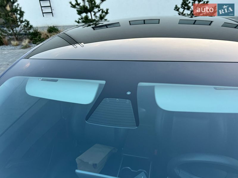 Внедорожник / Кроссовер Tesla Model Y 2020 в Луцке