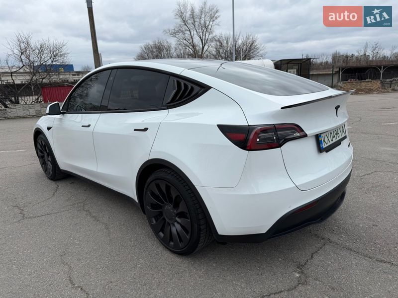 Внедорожник / Кроссовер Tesla Model Y 2021 в Запорожье