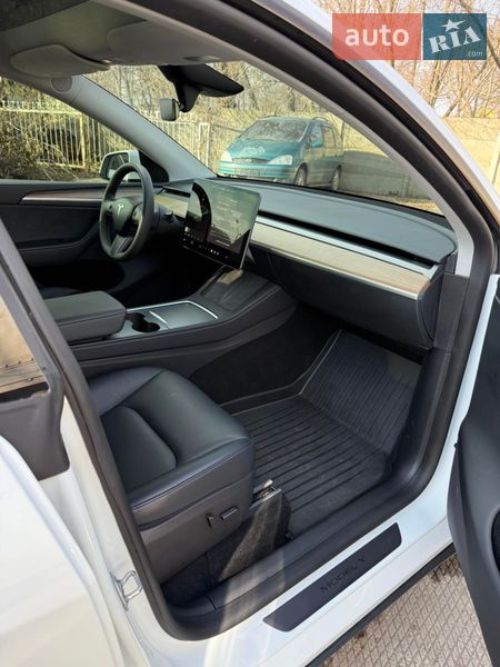 Внедорожник / Кроссовер Tesla Model Y 2024 в Харькове фото 3 Внедорожник / Кроссовер Tesla Model Y 2024 в Харькове