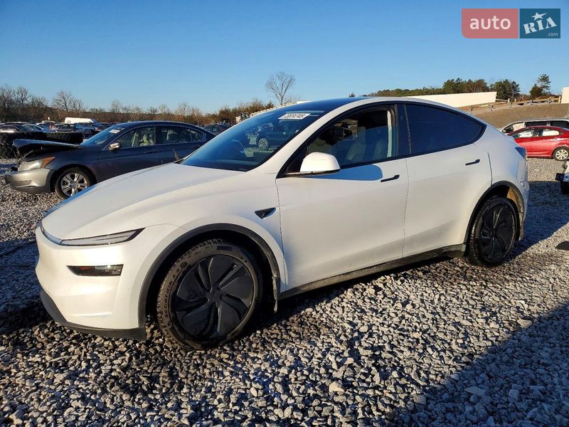 Tesla Model Y 2026