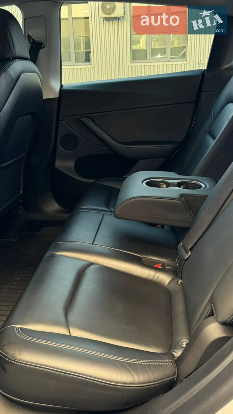 2022 Tesla Model Y - мініатюра 9