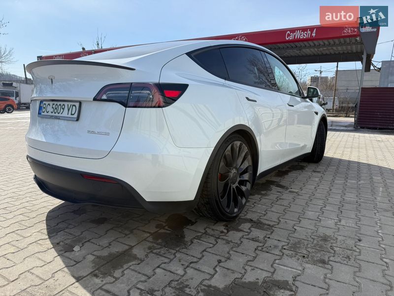 Позашляховик / Кросовер Tesla Model Y 2023 в Жовкві фото 4 Позашляховик / Кросовер Tesla Model Y 2023 в Жовкві