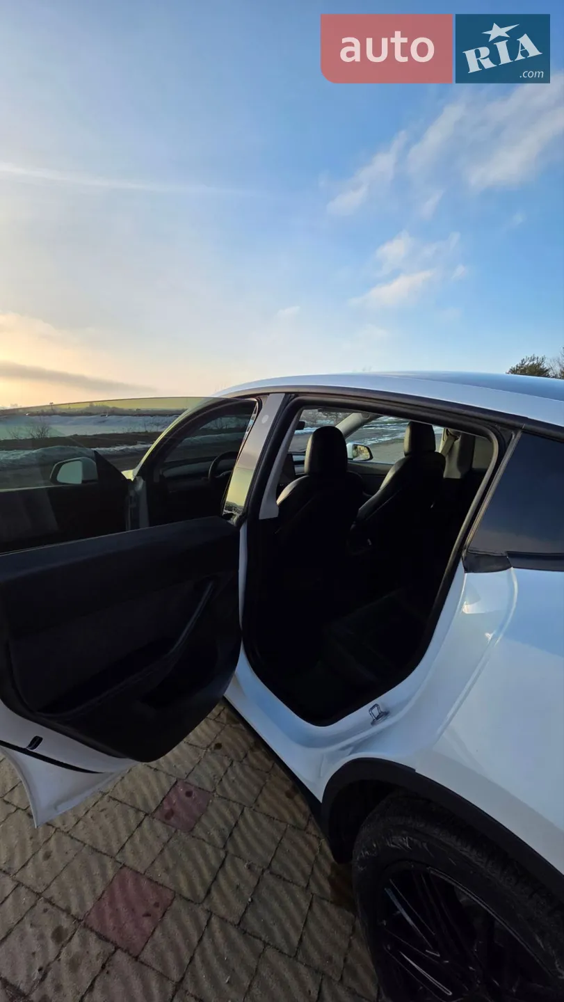 2020 Tesla Model Y - мініатюра 4
