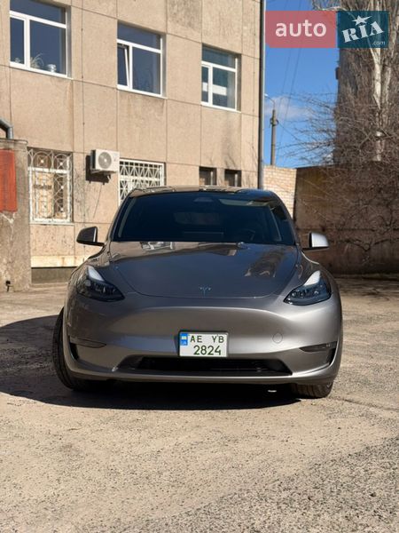 Позашляховик / Кросовер Tesla Model Y 2024 в Дніпрі