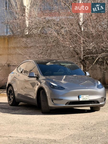 Позашляховик / Кросовер Tesla Model Y 2024 в Дніпрі