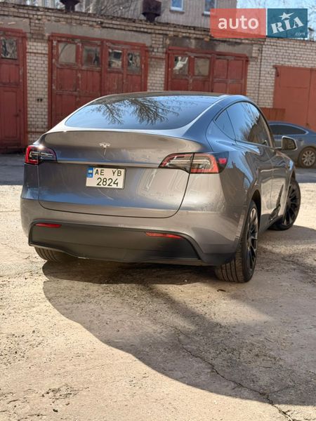 Позашляховик / Кросовер Tesla Model Y 2024 в Дніпрі