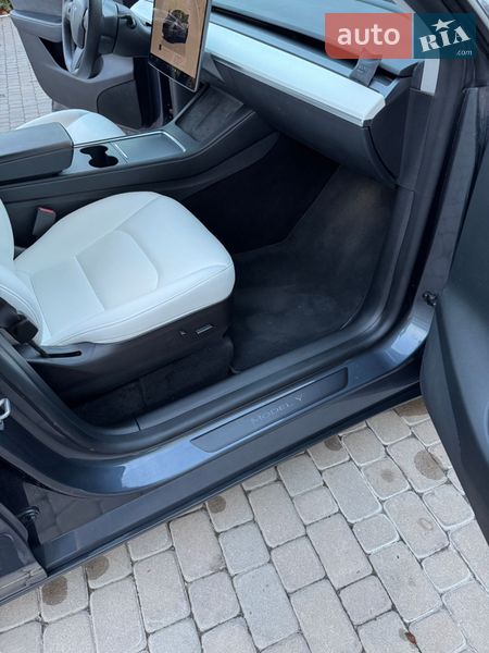Позашляховик / Кросовер Tesla Model Y 2022 в Вінниці