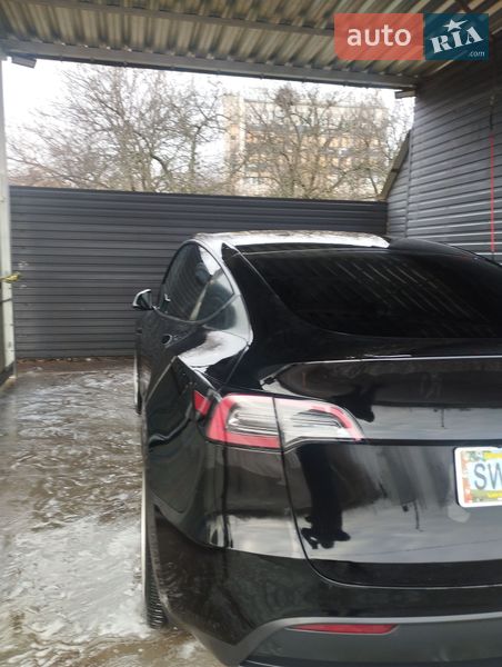 Позашляховик / Кросовер Tesla Model Y 2023 в Харкові