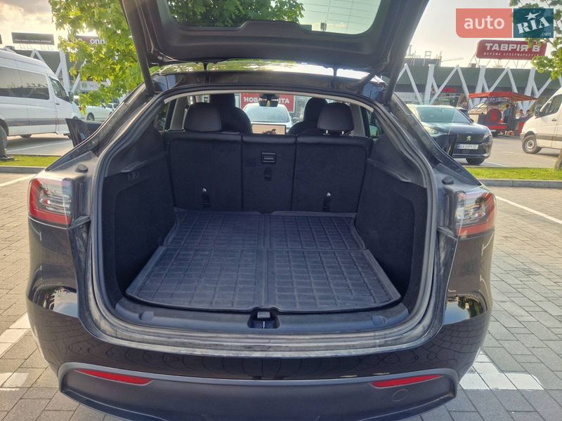 Позашляховик / Кросовер Tesla Model Y 2023 в Хмельницькому