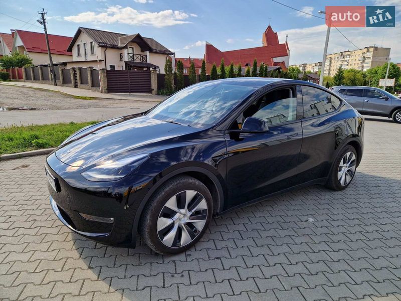 Позашляховик / Кросовер Tesla Model Y 2023 в Хмельницькому