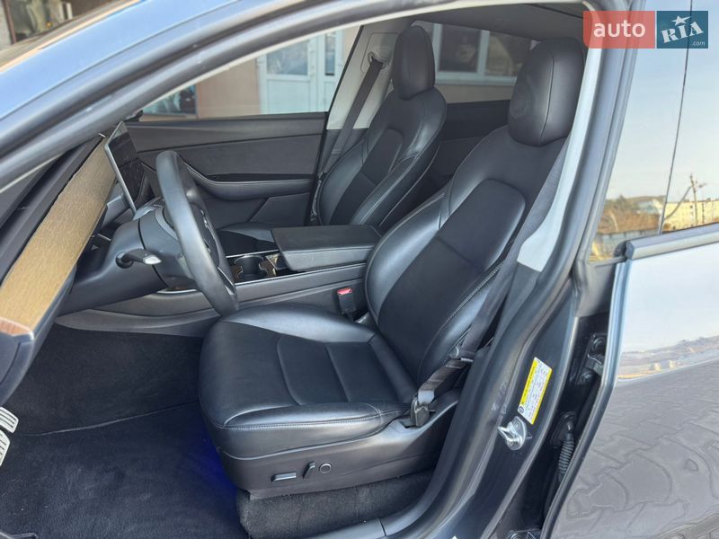 Внедорожник / Кроссовер Tesla Model Y 2020 в Луцке