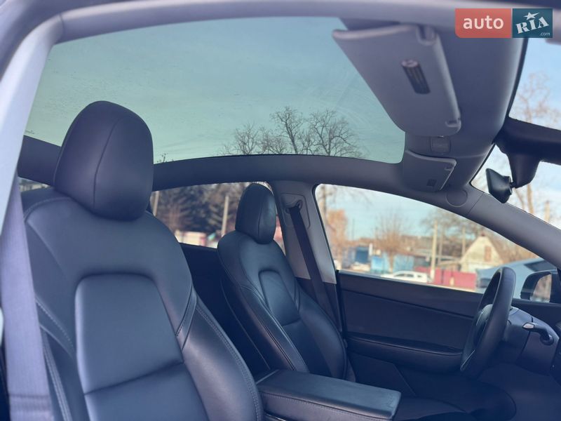 Внедорожник / Кроссовер Tesla Model Y 2020 в Луцке