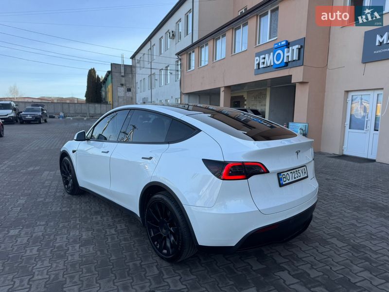 Внедорожник / Кроссовер Tesla Model Y 2020 в Луцке