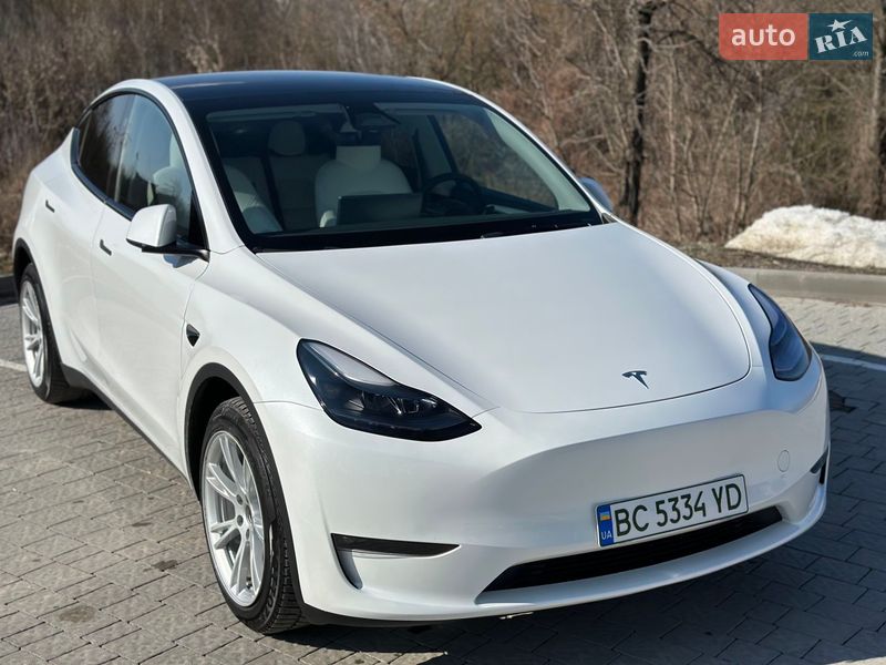Позашляховик / Кросовер Tesla Model Y 2023 в Львові фото 4 Позашляховик / Кросовер Tesla Model Y 2023 в Львові