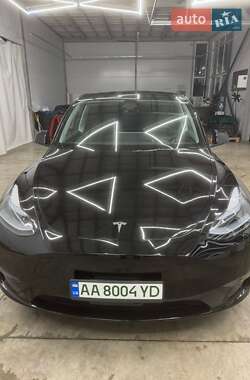 Позашляховик / Кросовер Tesla Model Y 2025 в Києві