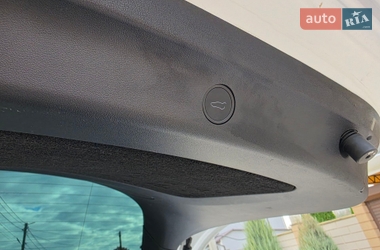 Внедорожник / Кроссовер Tesla Model Y 2022 в Одессе