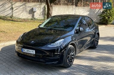 Внедорожник / Кроссовер Tesla Model Y 2023 в Новояворовске