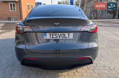 Внедорожник / Кроссовер Tesla Model Y 2023 в Львове