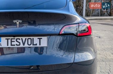 Внедорожник / Кроссовер Tesla Model Y 2023 в Львове