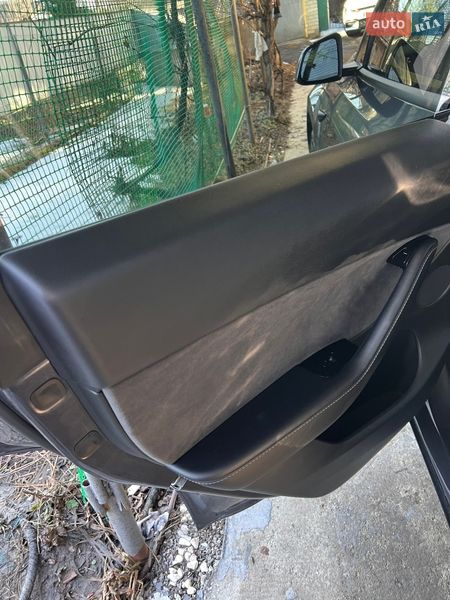 Внедорожник / Кроссовер Tesla Model Y 2020 в Светловодске