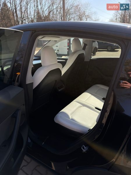 Позашляховик / Кросовер Tesla Model Y 2023 в Львові