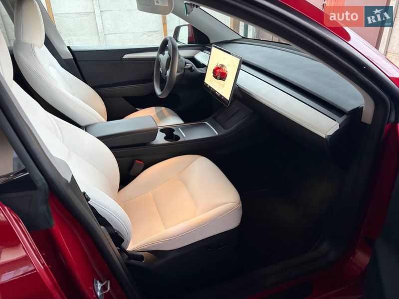 Позашляховик / Кросовер Tesla Model Y 2023 в Дніпрі