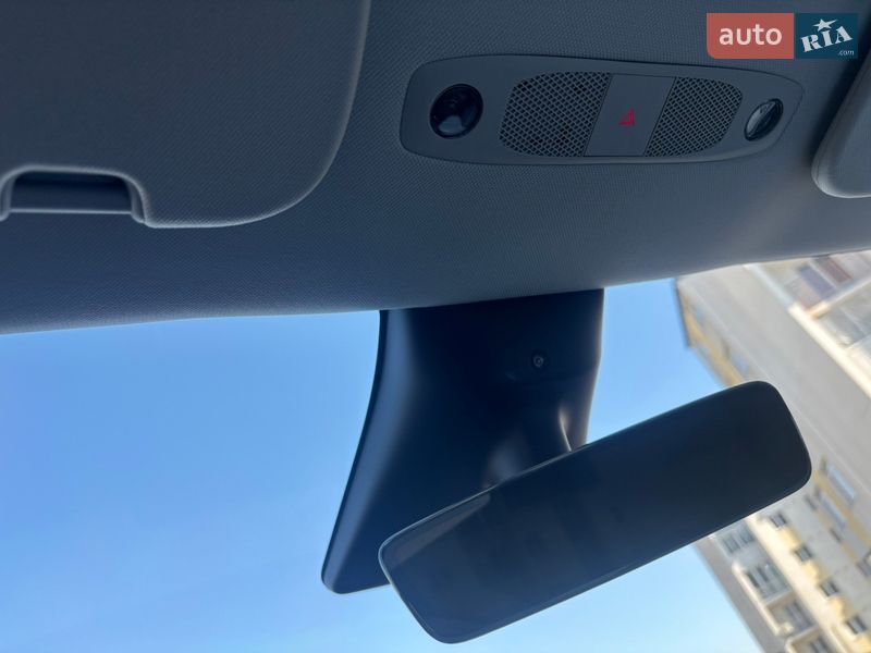 Внедорожник / Кроссовер Tesla Model Y 2023 в Черноморске