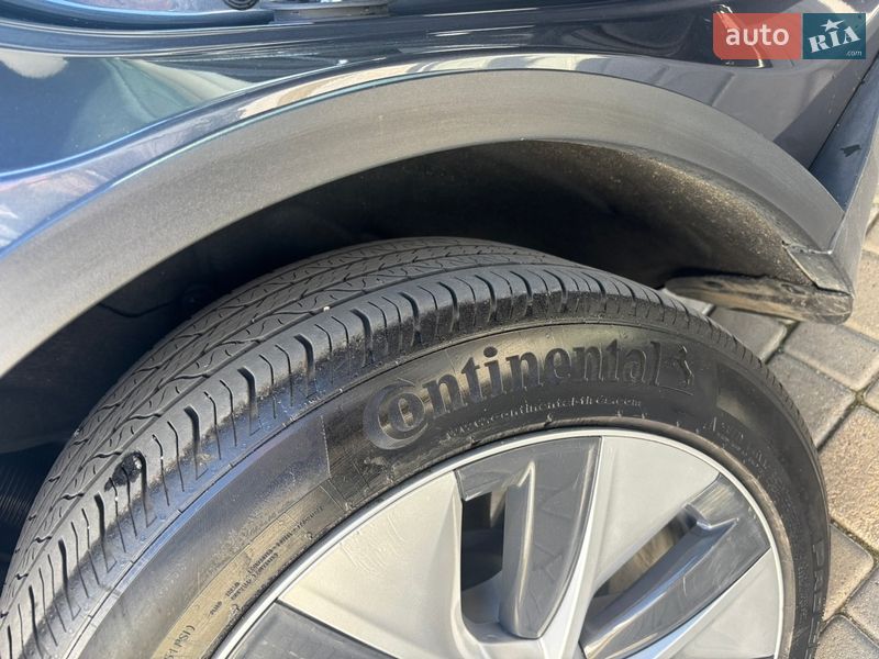 Внедорожник / Кроссовер Tesla Model Y 2023 в Черноморске