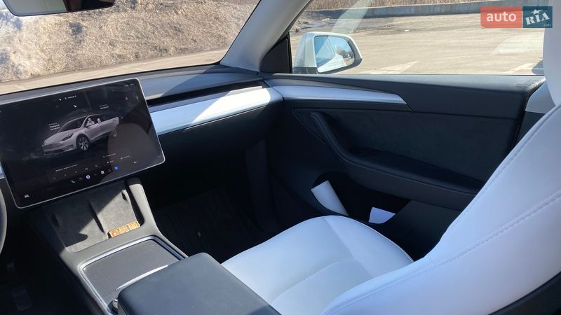 Позашляховик / Кросовер Tesla Model Y 2023 в Києві