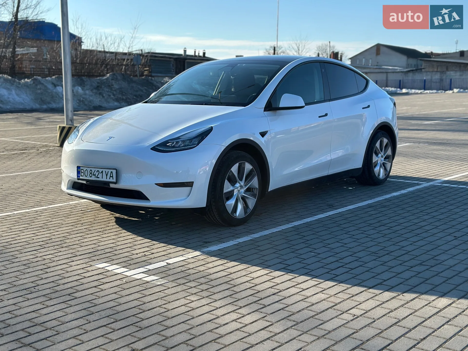 2022 Tesla Model Y - мініатюра 3