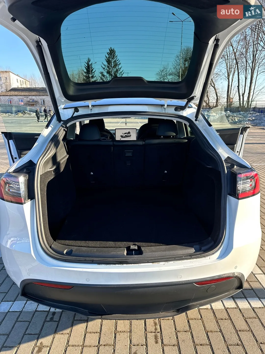 2022 Tesla Model Y - мініатюра 22