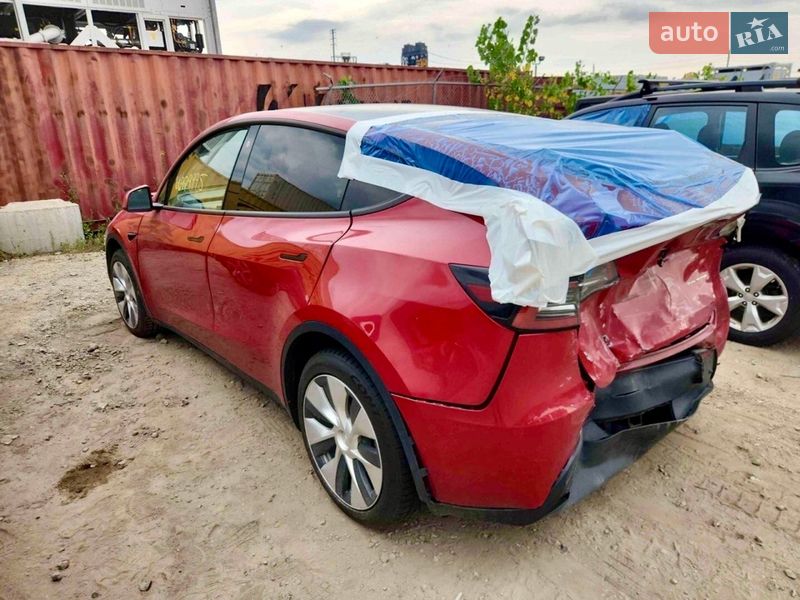 Позашляховик / Кросовер Tesla Model Y 2021 в Дніпрі