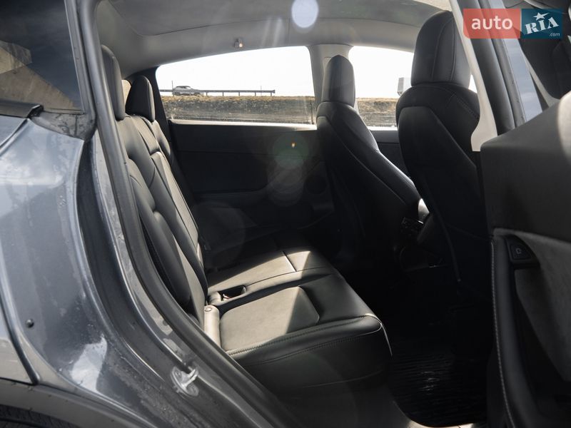 Внедорожник / Кроссовер Tesla Model Y 2022 в Львове