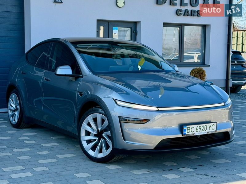 Внедорожник / Кроссовер Tesla Model Y 2025 в Дрогобыче