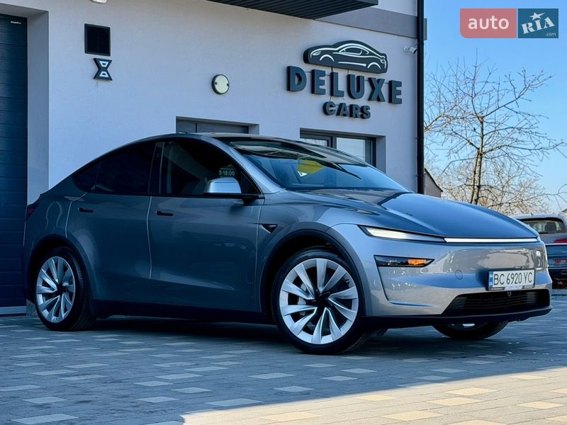 Внедорожник / Кроссовер Tesla Model Y 2025 в Дрогобыче