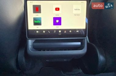 Внедорожник / Кроссовер Tesla Model Y 2025 в Дрогобыче