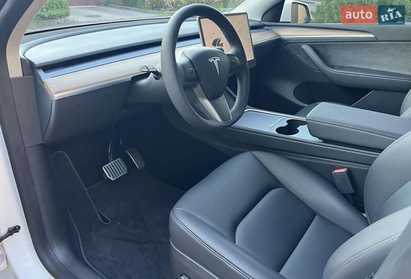 Позашляховик / Кросовер Tesla Model Y 2023 в Івано-Франківську фото 11 Позашляховик / Кросовер Tesla Model Y 2023 в Івано-Франківську