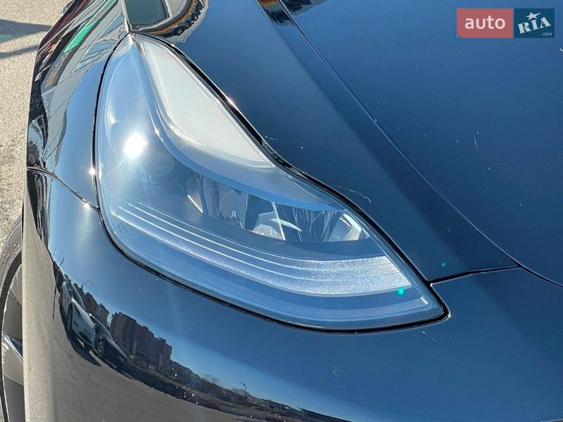 Внедорожник / Кроссовер Tesla Model Y 2024 в Киеве