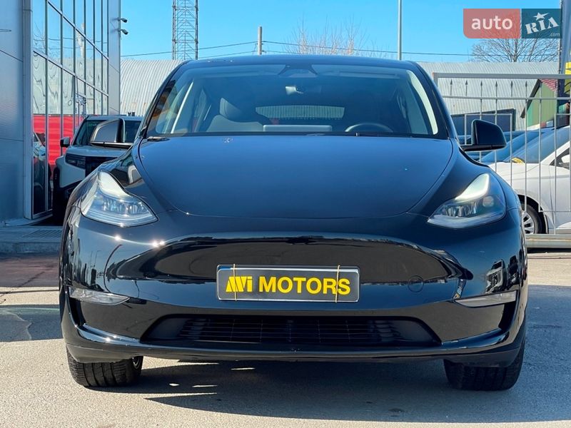 Внедорожник / Кроссовер Tesla Model Y 2024 в Киеве