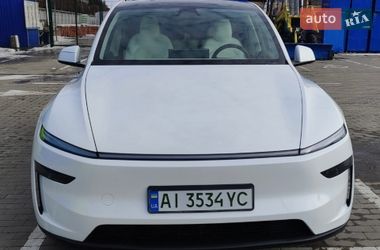 Позашляховик / Кросовер Tesla Model Y 2025 в Білій Церкві