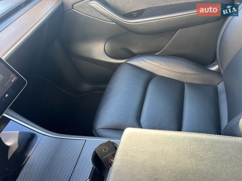 Внедорожник / Кроссовер Tesla Model Y 2020 в Черноморске