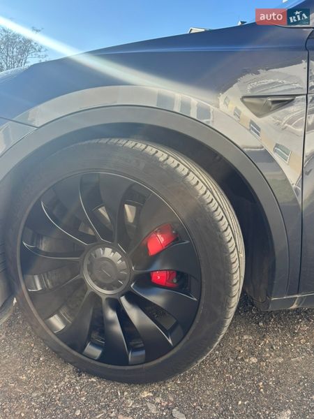 Внедорожник / Кроссовер Tesla Model Y 2020 в Черноморске