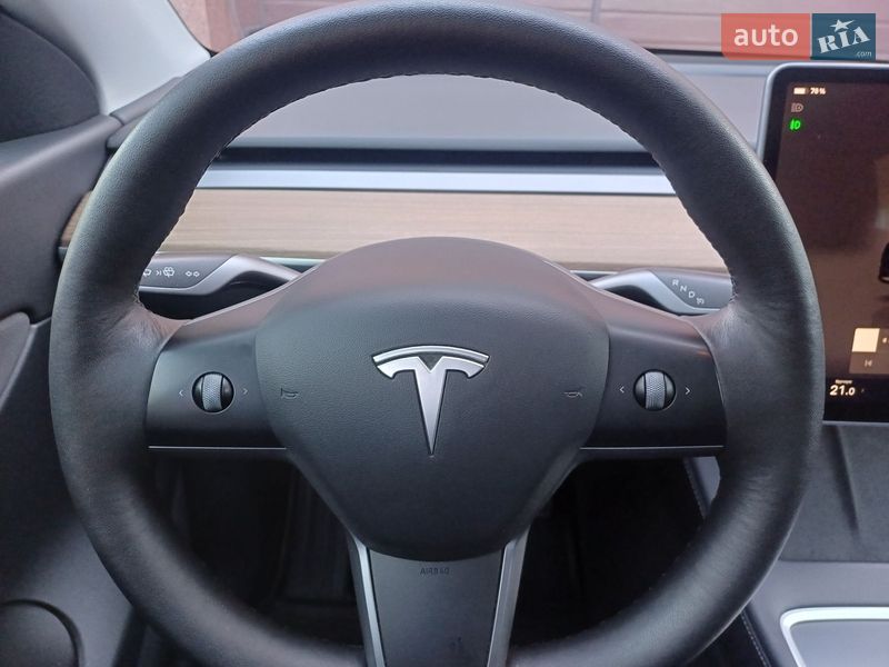Внедорожник / Кроссовер Tesla Model Y 2022 в Полтаве