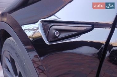 Внедорожник / Кроссовер Tesla Model Y 2022 в Полтаве