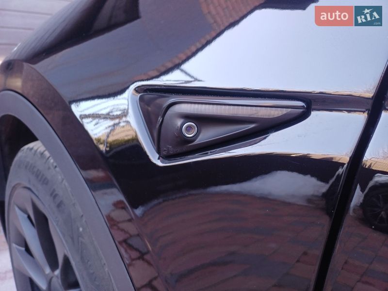 Внедорожник / Кроссовер Tesla Model Y 2022 в Полтаве