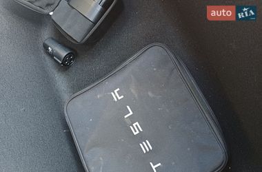 Внедорожник / Кроссовер Tesla Model Y 2022 в Полтаве