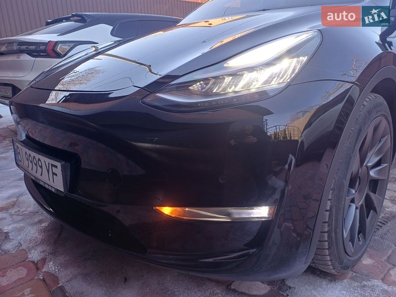 Внедорожник / Кроссовер Tesla Model Y 2022 в Полтаве