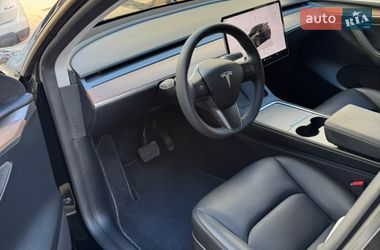Внедорожник / Кроссовер Tesla Model Y 2025 в Киеве