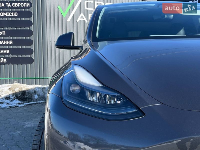 Внедорожник / Кроссовер Tesla Model Y 2021 в Львове